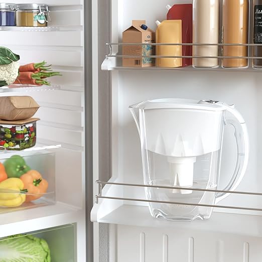 AQUAPHOR Ideal 7-Cup Water Filter Pitcher - White with 3 x B15 Filters - Fits in The Fridge Door - Reduces Limescale and Chlorine - Ideal for Seven Cups