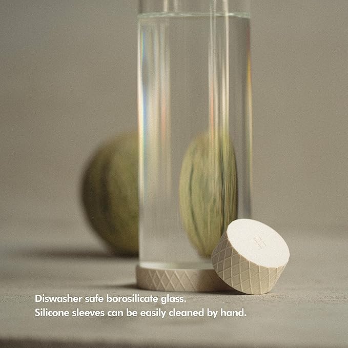 KIVY 32 oz Glass Water Bottle with Silicone Sleeve - BPA free Glass Water Bottles 32 oz - Green water bottles glass bottle clear - Borosilicate glass water bottle 32 oz - Glass drinking bottle