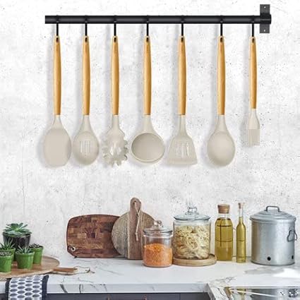 Kitchen Utensils Set, 33 pcs Non-Stick Silicone Cooking Utensils Set, Heat-Resistant Silicone, Wooden Utensils for Cooking, Kitchen Gadgets Spatula Set, Apartment Essentials Kitchen Set (Khaki)