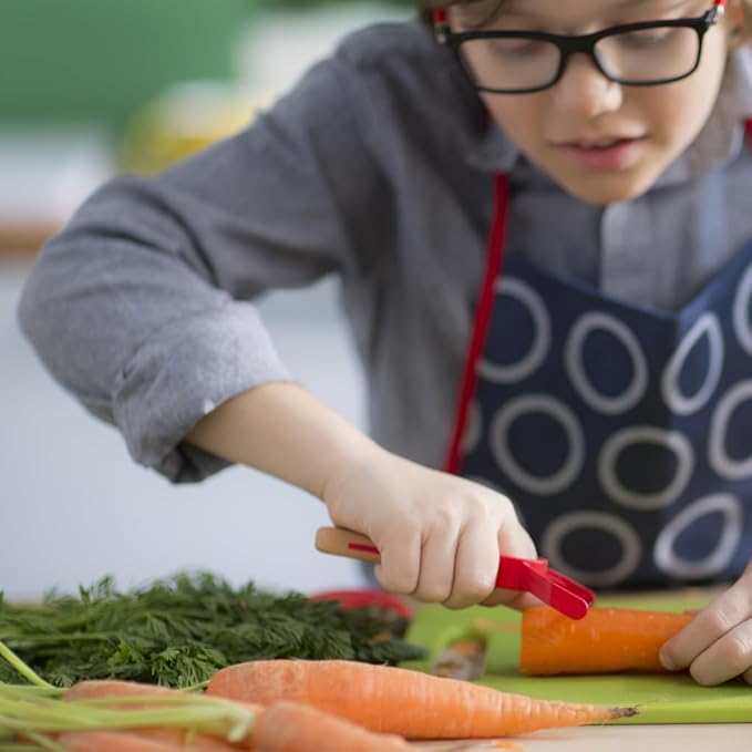 Opinel Le Petit Chef Peeler For Children and Teaching Food Prep and Kitchen Safety, Made in France