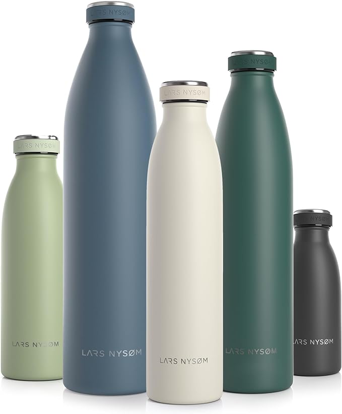 LARS NYSØM Stainless Steel Insulated Water Bottle 12oz 17oz 25oz 34oz 51oz | BPA-free Insulated Thermo Flask for Hot and Cold Beverages | Leakproof Drinking Bottle (Buttercream, 25oz)