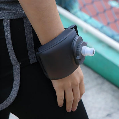 Wesoke Sports Wrist Band Water Bottle, 200ml Running Wrist Water Bottles, Soft Adjustable Gym Wristband Fitness Water Kettle Drinking Bottle for Cycling Climbing Hiking