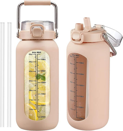 kytffu 64 oz Glass Water Bottle with Straw and Stainless Steel Handle, Half Gallon Water Bottle with Silicone Sleeve and Time Marker, 2L Large Glass Bottle for Gym, School, Travel, Leak-proof (Amber)