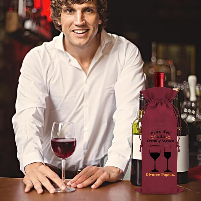 2PCS Divorce Gifts for Women Wine Bag Divorce Party Gifts for Him Breakup Gifts for Her Wine Bottle Decoration Bag New Beginning Gift Ideas Pairs Well with Freshly Signed Divorce Papers