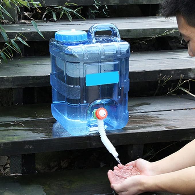 INOOMP Big Water Bottle 2 Gallon Water Jug 10l Camping Water Gallon with Spigot Handle Design Water Jug Camping Water Tank Carrier Container Camping Water Big Water Bottle 2 Gallon Water Jug