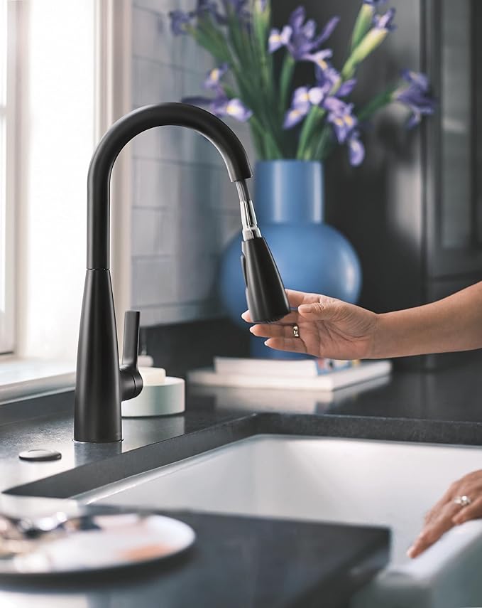 Moen Haelyn Matte Black Single-Handle Pull-Down Sprayer Kitchen Faucet Featuring Power Boost for a Faster Clean, Soap Dispenser Included, 87627BL