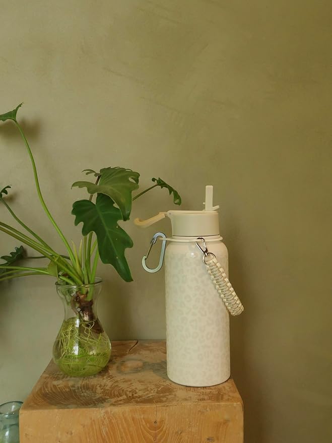 32oz Insulated Water Bottle with Paracord Handles & Strap, 2 Lids(Straw Lid&Spout Lid), Stainless Steel Reusable Wide Mouth Metal Water Bottle With Straw, Double Walled, Thermo Mug,（White Leoqard)