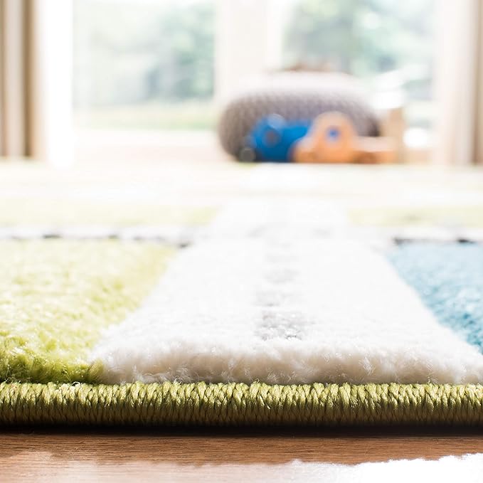SAFAVIEH Carousel Kids Collection Accent Rug - 3'3" x 5'3", Green & Ivory, Non-Shedding & Easy Care, Ideal for High Traffic Areas for Boys & Girls in Playroom, Nursery, Bedroom (CRK192Y)