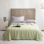 Cooling Summer Blankets - Vignette | Couvertures Cosy