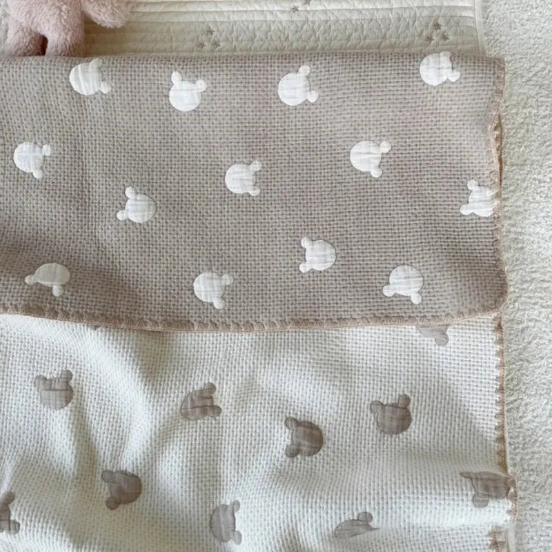 Couverture bébé brodée ours
