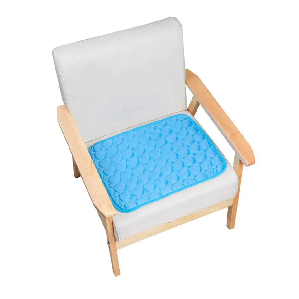 Couverture rafraichissante pour chien et chat- fauteuil
